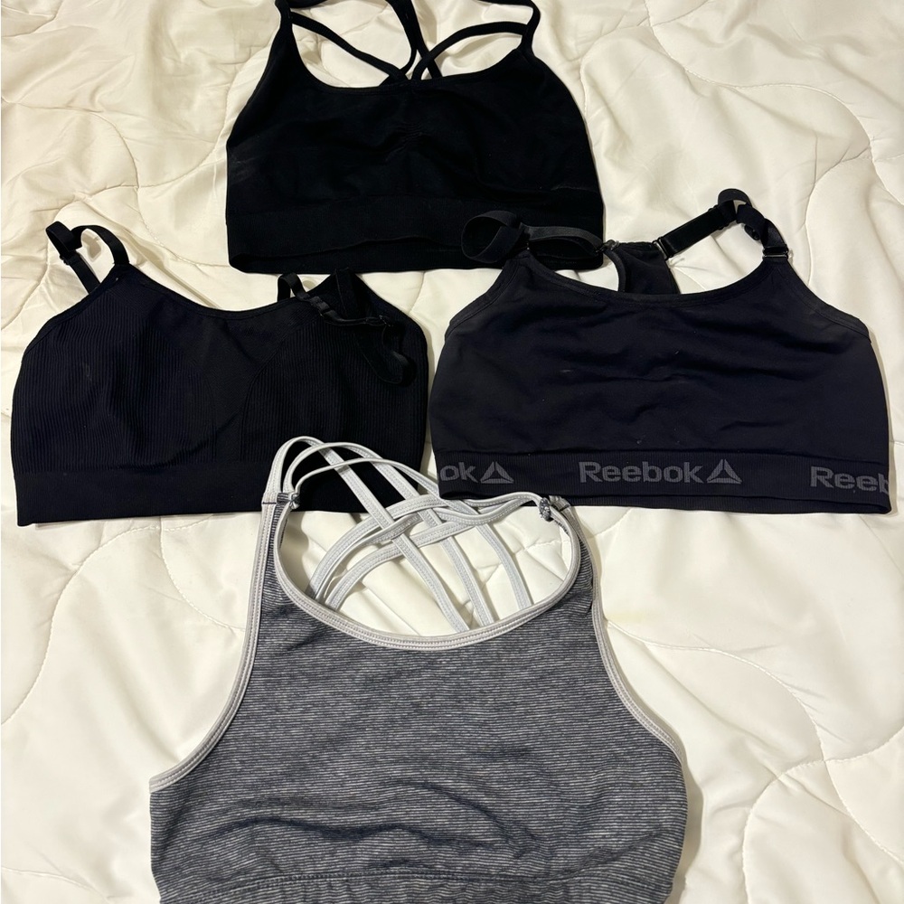 Sports bra lot